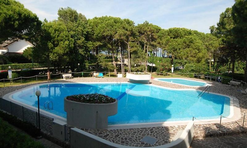 Residence La Meridiana Lignano Sabbiadoro Exteriör bild
