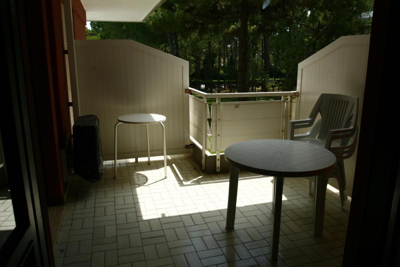 Residence La Meridiana Lignano Sabbiadoro Exteriör bild